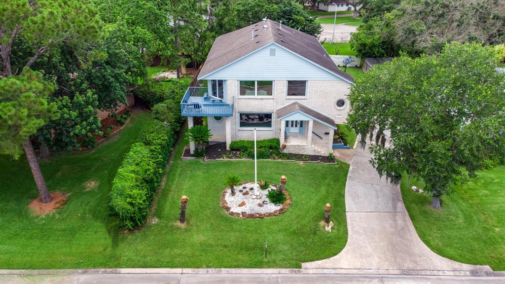 2523 2 Baycrest Drive, Houston, Texas 77058, 3 Bedrooms Bedrooms, ,2 BathroomsBathrooms,Single-family,For Sale,Baycrest,83231150