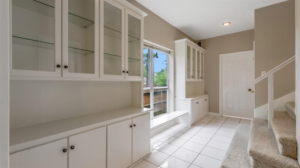 2523 2 Baycrest Drive, Houston, Texas 77058, 3 Bedrooms Bedrooms, ,2 BathroomsBathrooms,Single-family,For Sale,Baycrest,83231150