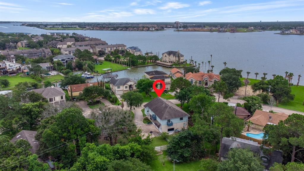 2523 2 Baycrest Drive, Houston, Texas 77058, 3 Bedrooms Bedrooms, ,2 BathroomsBathrooms,Single-family,For Sale,Baycrest,83231150