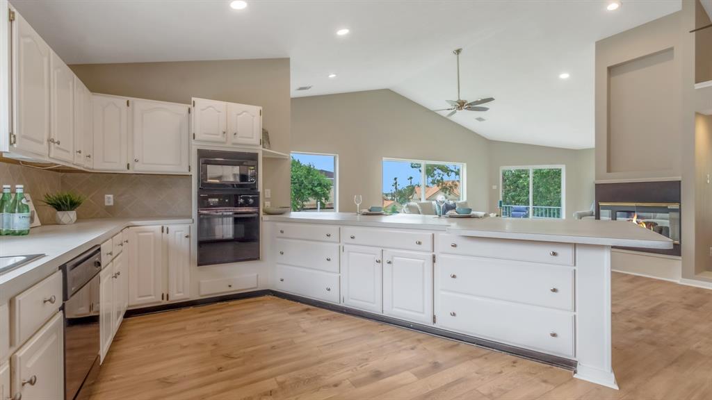 2523 2 Baycrest Drive, Houston, Texas 77058, 3 Bedrooms Bedrooms, ,2 BathroomsBathrooms,Single-family,For Sale,Baycrest,83231150