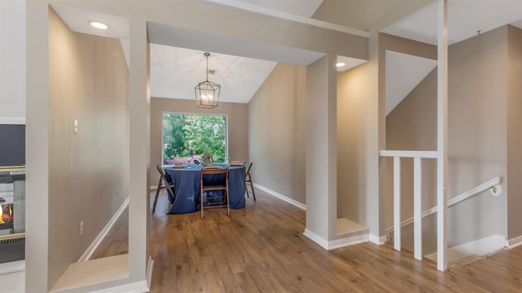 2523 2 Baycrest Drive, Houston, Texas 77058, 3 Bedrooms Bedrooms, ,2 BathroomsBathrooms,Single-family,For Sale,Baycrest,83231150