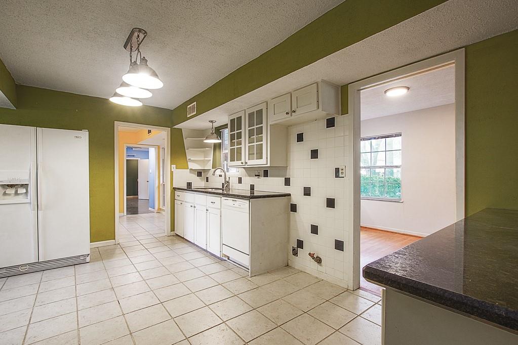 4813 2 Ella Boulevard, Houston, Texas 77018, 4 Bedrooms Bedrooms, 8 Rooms Rooms,2 BathroomsBathrooms,Single-family,For Sale,Ella,67763306