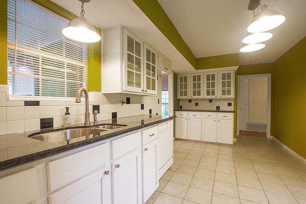 4813 2 Ella Boulevard, Houston, Texas 77018, 4 Bedrooms Bedrooms, 8 Rooms Rooms,2 BathroomsBathrooms,Single-family,For Sale,Ella,67763306
