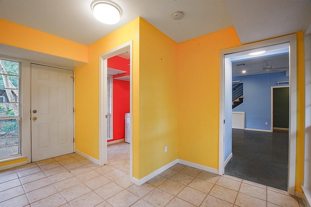 4813 2 Ella Boulevard, Houston, Texas 77018, 4 Bedrooms Bedrooms, 8 Rooms Rooms,2 BathroomsBathrooms,Single-family,For Sale,Ella,67763306