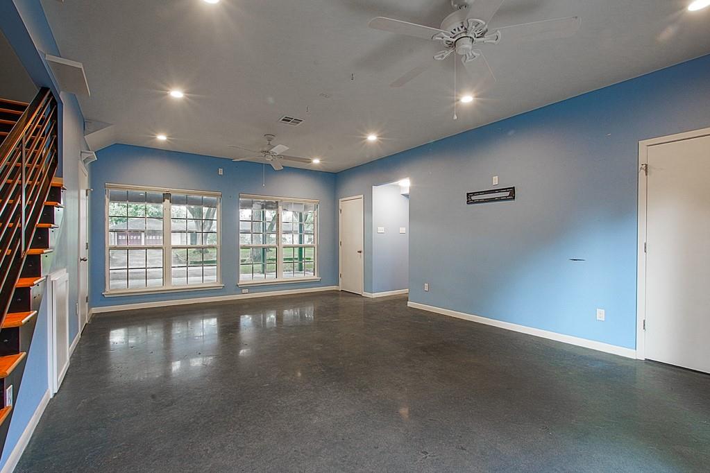 4813 2 Ella Boulevard, Houston, Texas 77018, 4 Bedrooms Bedrooms, 8 Rooms Rooms,2 BathroomsBathrooms,Single-family,For Sale,Ella,67763306