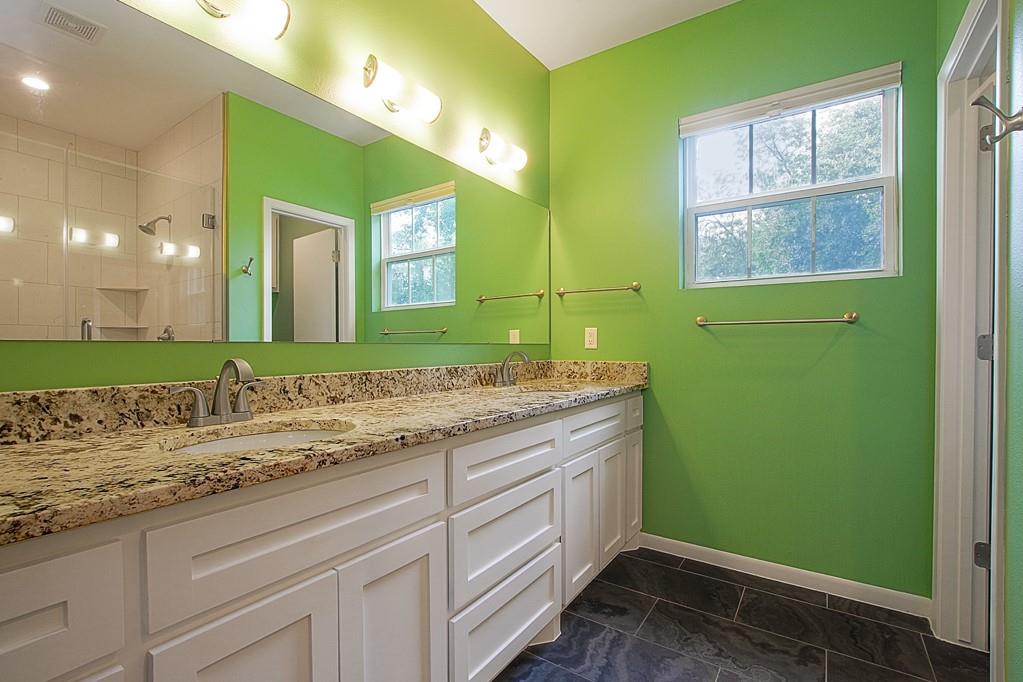 4813 2 Ella Boulevard, Houston, Texas 77018, 4 Bedrooms Bedrooms, 8 Rooms Rooms,2 BathroomsBathrooms,Single-family,For Sale,Ella,67763306