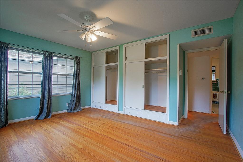 4813 2 Ella Boulevard, Houston, Texas 77018, 4 Bedrooms Bedrooms, 8 Rooms Rooms,2 BathroomsBathrooms,Single-family,For Sale,Ella,67763306