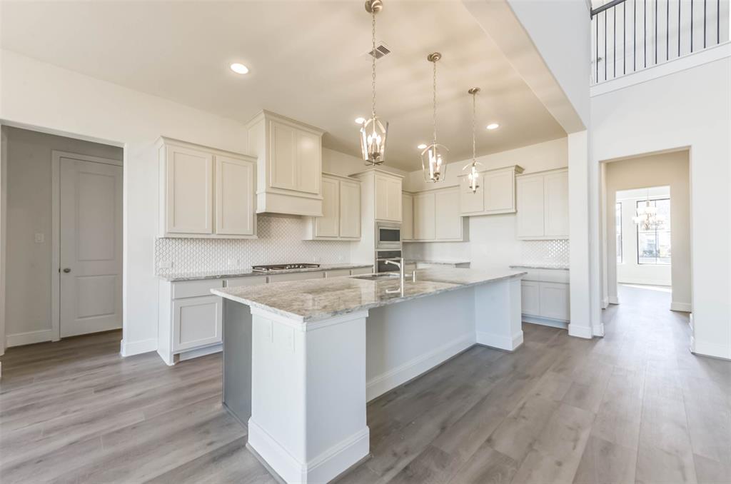 30626 2 South Creek Way, Fulshear, Texas 77441, 4 Bedrooms Bedrooms, 10 Rooms Rooms,3 BathroomsBathrooms,Single-family,For Sale,South Creek Way,88910861