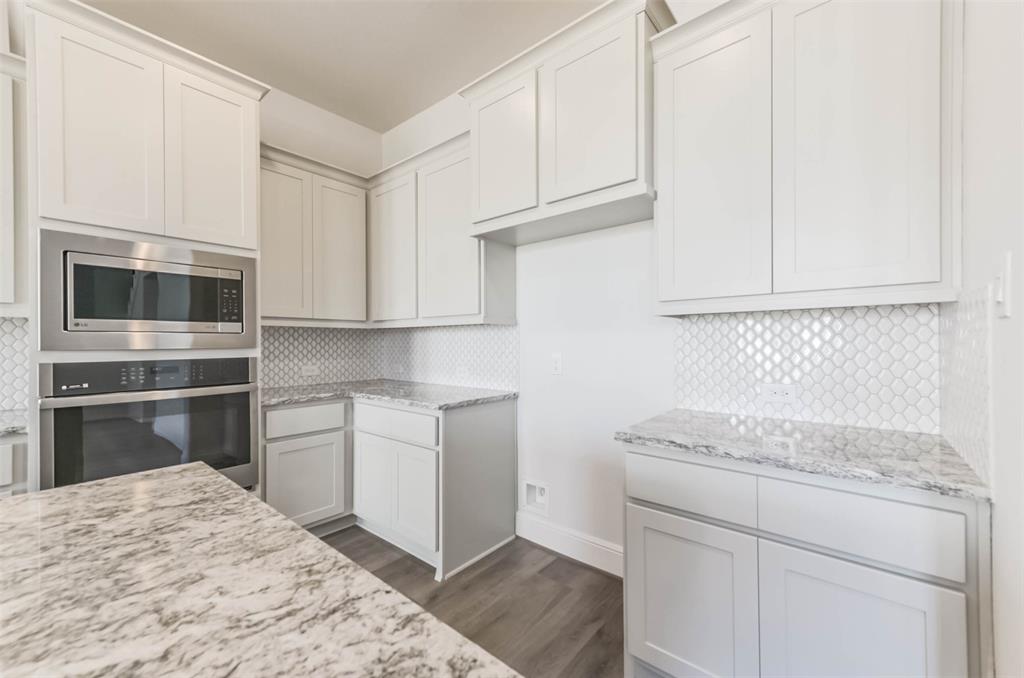 30626 2 South Creek Way, Fulshear, Texas 77441, 4 Bedrooms Bedrooms, 10 Rooms Rooms,3 BathroomsBathrooms,Single-family,For Sale,South Creek Way,88910861
