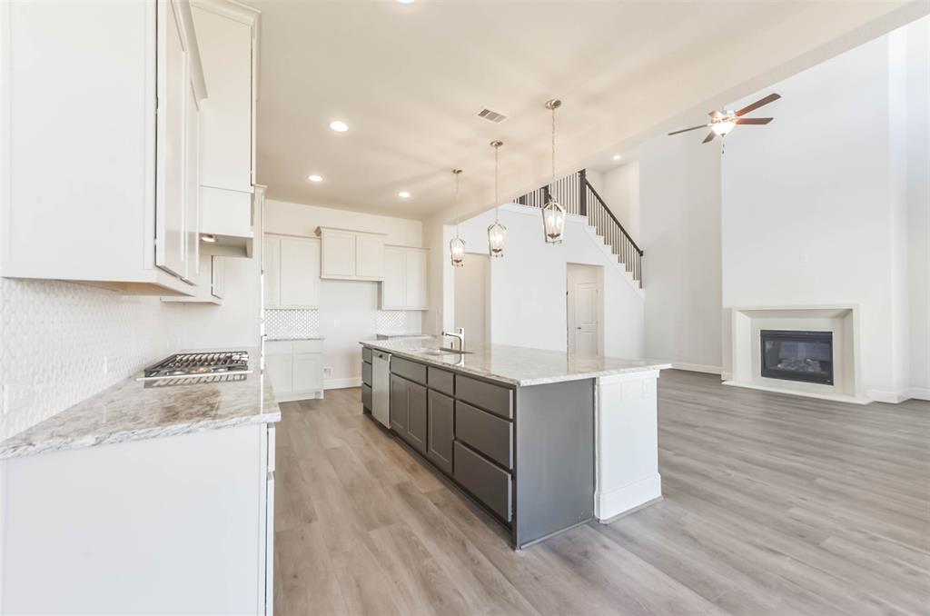 30626 2 South Creek Way, Fulshear, Texas 77441, 4 Bedrooms Bedrooms, 10 Rooms Rooms,3 BathroomsBathrooms,Single-family,For Sale,South Creek Way,88910861