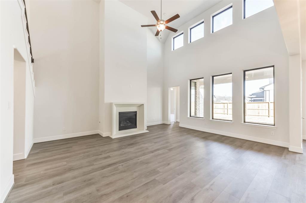 30626 2 South Creek Way, Fulshear, Texas 77441, 4 Bedrooms Bedrooms, 10 Rooms Rooms,3 BathroomsBathrooms,Single-family,For Sale,South Creek Way,88910861