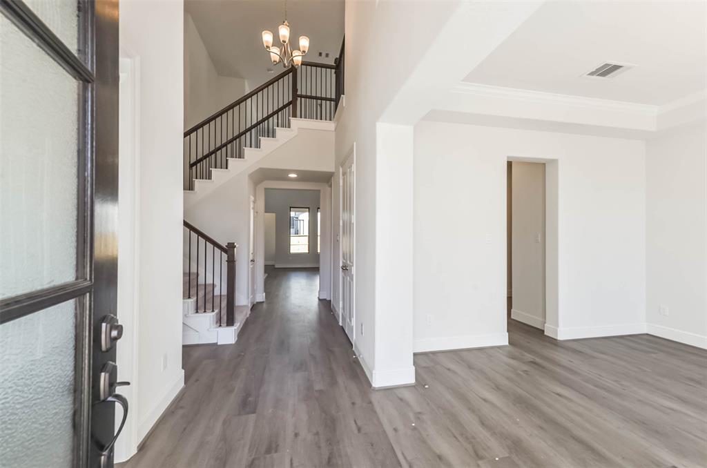 30626 2 South Creek Way, Fulshear, Texas 77441, 4 Bedrooms Bedrooms, 10 Rooms Rooms,3 BathroomsBathrooms,Single-family,For Sale,South Creek Way,88910861