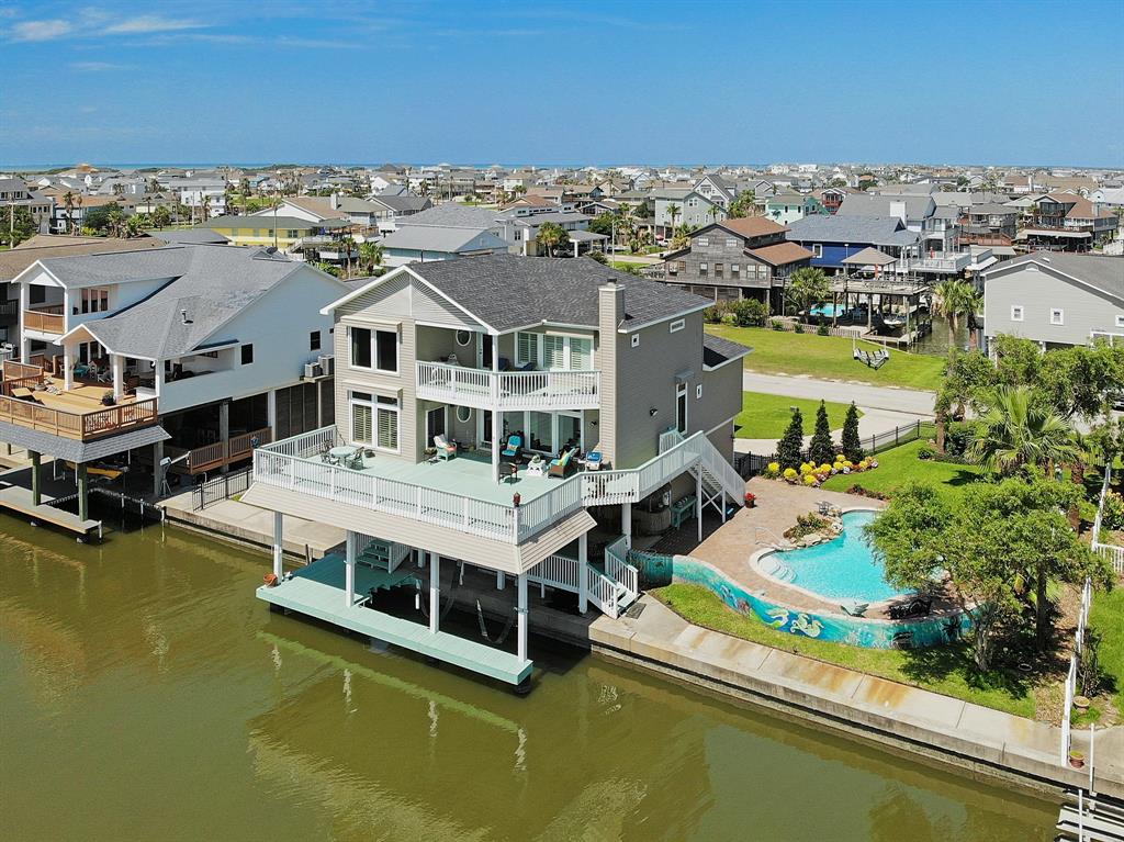 314 3 Bora Bora Drive, Tiki Island, Texas 77554, 4 Bedrooms Bedrooms, 8 Rooms Rooms,2 BathroomsBathrooms,Single-family,For Sale,Bora Bora,10750193