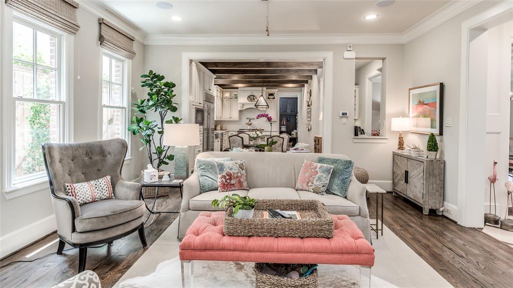 1010 3 Nantucket Drive, Houston, Texas 77057, 4 Bedrooms Bedrooms, 11 Rooms Rooms,4 BathroomsBathrooms,Single-family,For Sale,Nantucket,68064743