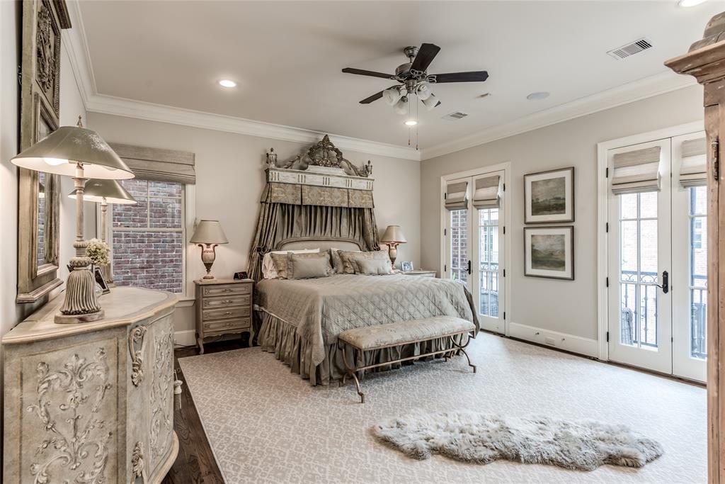 1010 3 Nantucket Drive, Houston, Texas 77057, 4 Bedrooms Bedrooms, 11 Rooms Rooms,4 BathroomsBathrooms,Single-family,For Sale,Nantucket,68064743