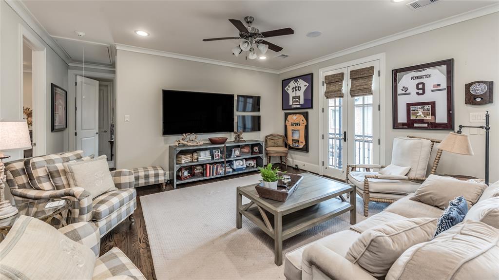 1010 3 Nantucket Drive, Houston, Texas 77057, 4 Bedrooms Bedrooms, 11 Rooms Rooms,4 BathroomsBathrooms,Single-family,For Sale,Nantucket,68064743