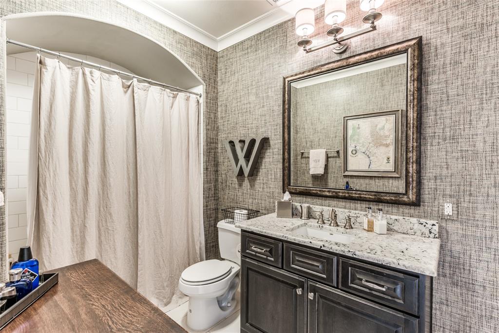 1010 3 Nantucket Drive, Houston, Texas 77057, 4 Bedrooms Bedrooms, 11 Rooms Rooms,4 BathroomsBathrooms,Single-family,For Sale,Nantucket,68064743