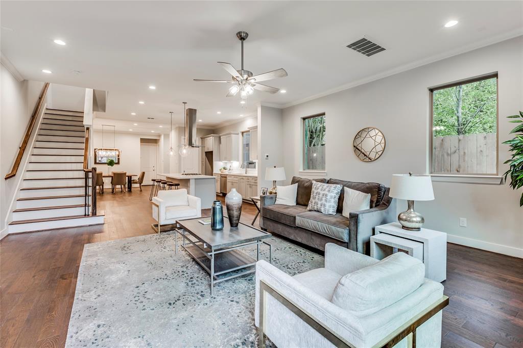 619 3 OAKLEY Street, Houston, Texas 77006, 3 Bedrooms Bedrooms, 11 Rooms Rooms,3 BathroomsBathrooms,Single-family,For Sale,OAKLEY,84414265