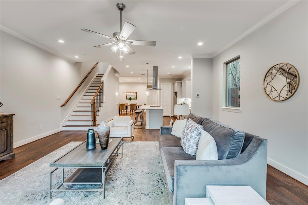 619 3 OAKLEY Street, Houston, Texas 77006, 3 Bedrooms Bedrooms, 11 Rooms Rooms,3 BathroomsBathrooms,Single-family,For Sale,OAKLEY,84414265