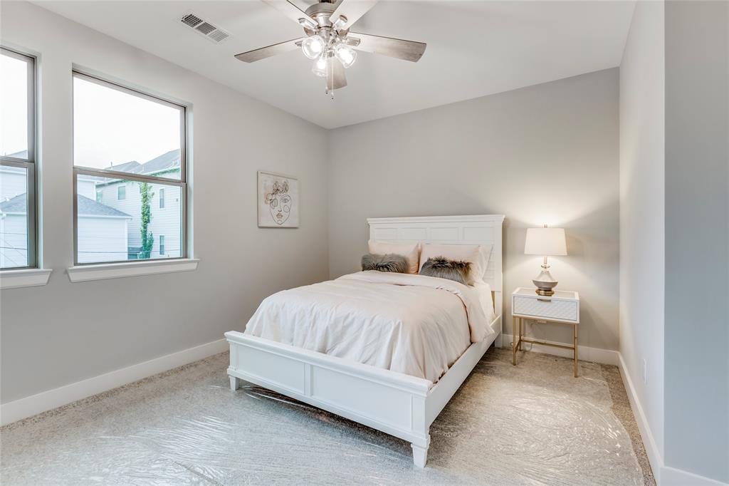 619 3 OAKLEY Street, Houston, Texas 77006, 3 Bedrooms Bedrooms, 11 Rooms Rooms,3 BathroomsBathrooms,Single-family,For Sale,OAKLEY,84414265