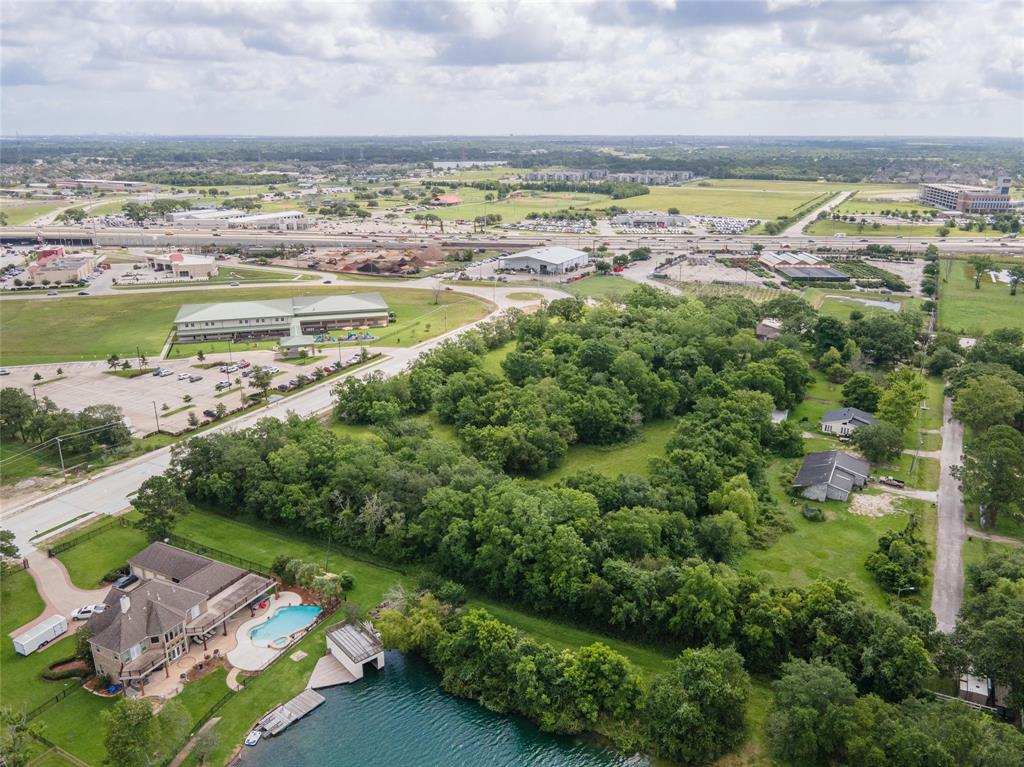 2405 Calder Drive, League City, TX 77573