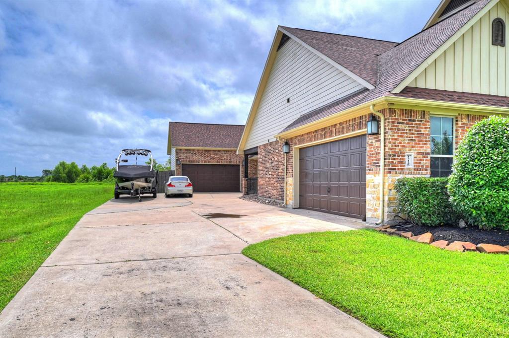 13126 1 Sunrise Bluff Drive, Hockley, Texas 77447, 4 Bedrooms Bedrooms, 9 Rooms Rooms,3 BathroomsBathrooms,Single-family,For Sale,Sunrise Bluff,79259961