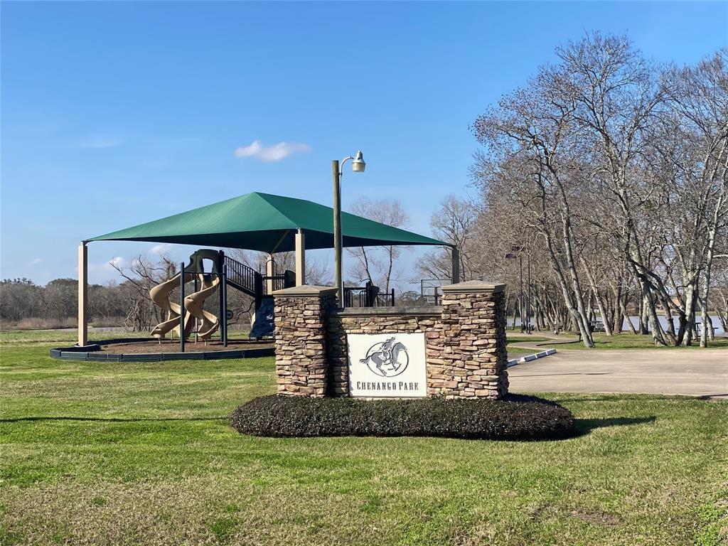 710 Chenango Ranch Drive, Angleton TX 77515