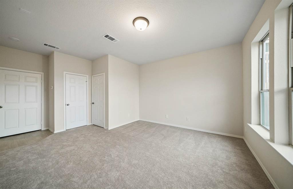 3410 3 Avondale View Drive, Houston, Texas 77025, 3 Bedrooms Bedrooms, 4 Rooms Rooms,2 BathroomsBathrooms,Single-family,For Sale,Avondale View,76260449