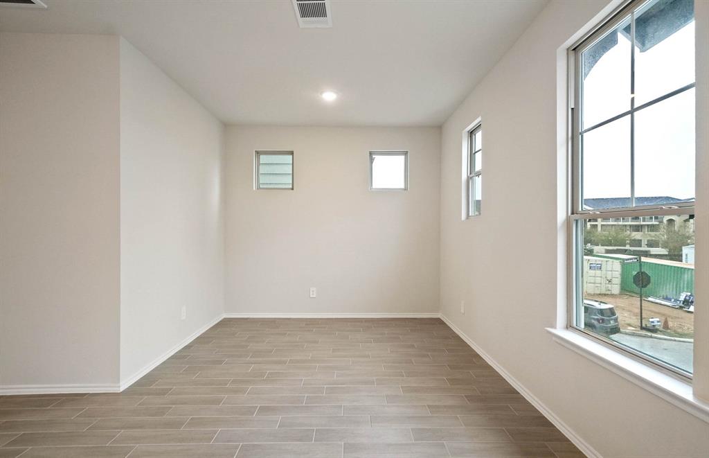 3410 3 Avondale View Drive, Houston, Texas 77025, 3 Bedrooms Bedrooms, 4 Rooms Rooms,2 BathroomsBathrooms,Single-family,For Sale,Avondale View,76260449