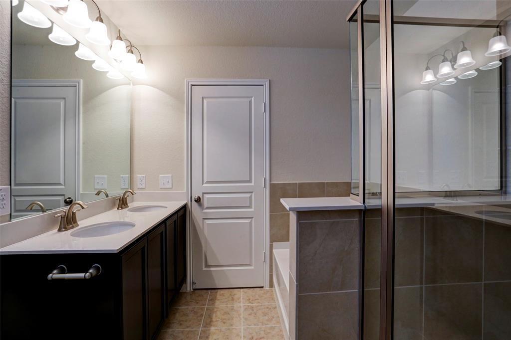 5303 2 Ivory Glass Drive, Katy, Texas 77493, 4 Bedrooms Bedrooms, 9 Rooms Rooms,2 BathroomsBathrooms,Single-family,For Sale,Ivory Glass,88972174