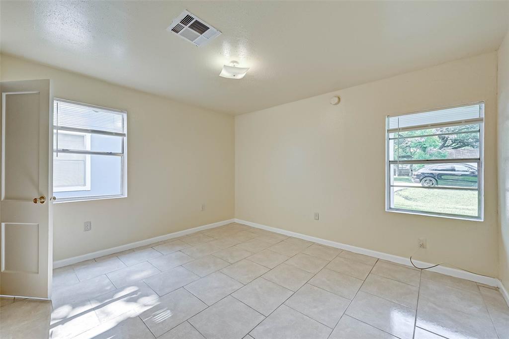 5902 1 Sycamore Avenue, Pasadena, Texas 77503, 2 Bedrooms Bedrooms, ,1 BathroomBathrooms,Multi-family,For Sale,Sycamore,14995698