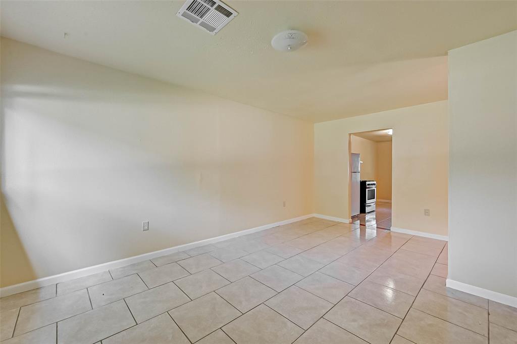 5902 1 Sycamore Avenue, Pasadena, Texas 77503, 2 Bedrooms Bedrooms, ,1 BathroomBathrooms,Multi-family,For Sale,Sycamore,14995698