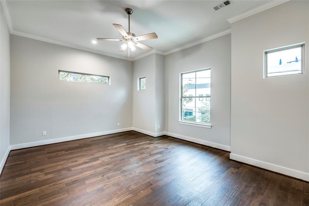2710 2 BEAUCHAMP Street, Houston, Texas 77009, 3 Bedrooms Bedrooms, 11 Rooms Rooms,2 BathroomsBathrooms,Single-family,For Sale,BEAUCHAMP,86531345