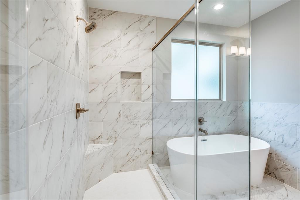 2710 2 BEAUCHAMP Street, Houston, Texas 77009, 3 Bedrooms Bedrooms, 11 Rooms Rooms,2 BathroomsBathrooms,Single-family,For Sale,BEAUCHAMP,86531345
