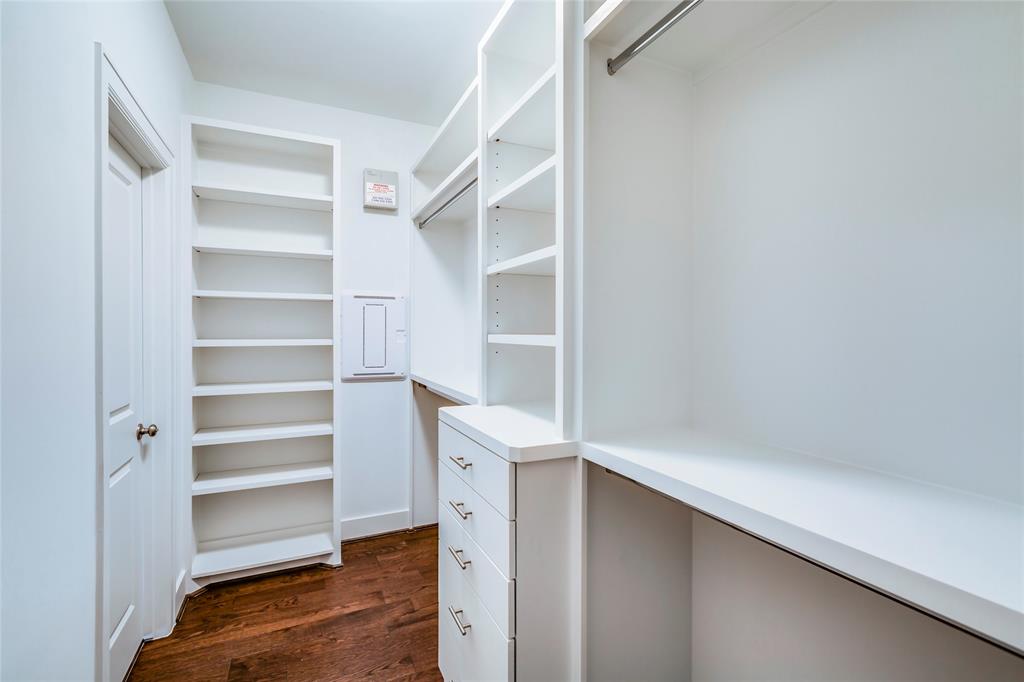 2710 2 BEAUCHAMP Street, Houston, Texas 77009, 3 Bedrooms Bedrooms, 11 Rooms Rooms,2 BathroomsBathrooms,Single-family,For Sale,BEAUCHAMP,86531345