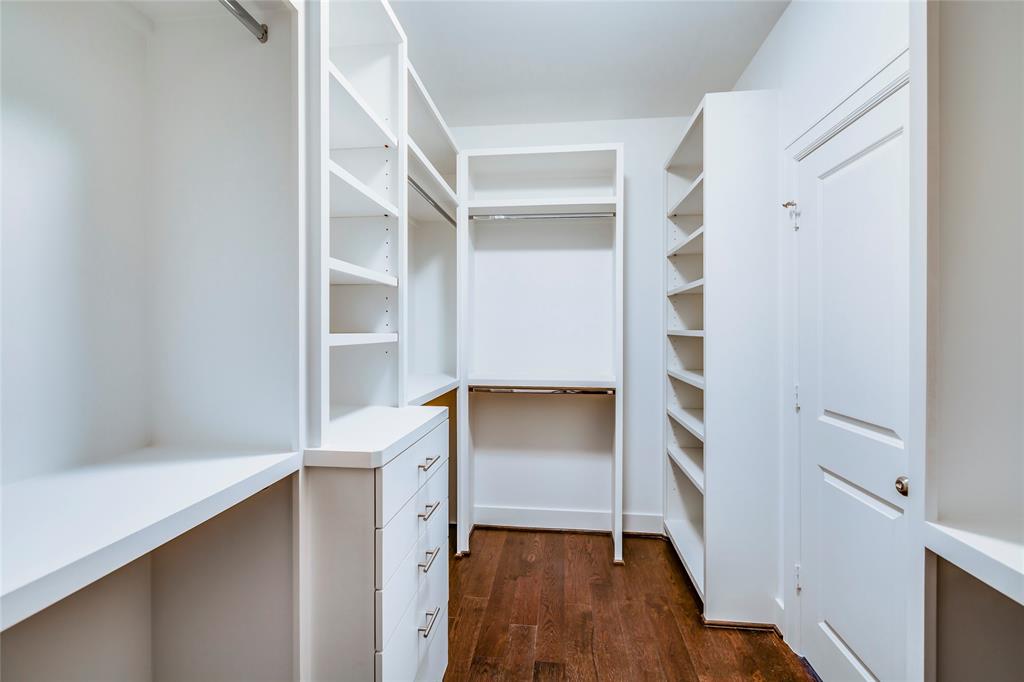 2710 2 BEAUCHAMP Street, Houston, Texas 77009, 3 Bedrooms Bedrooms, 11 Rooms Rooms,2 BathroomsBathrooms,Single-family,For Sale,BEAUCHAMP,86531345
