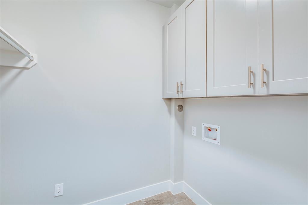 2710 2 BEAUCHAMP Street, Houston, Texas 77009, 3 Bedrooms Bedrooms, 11 Rooms Rooms,2 BathroomsBathrooms,Single-family,For Sale,BEAUCHAMP,86531345