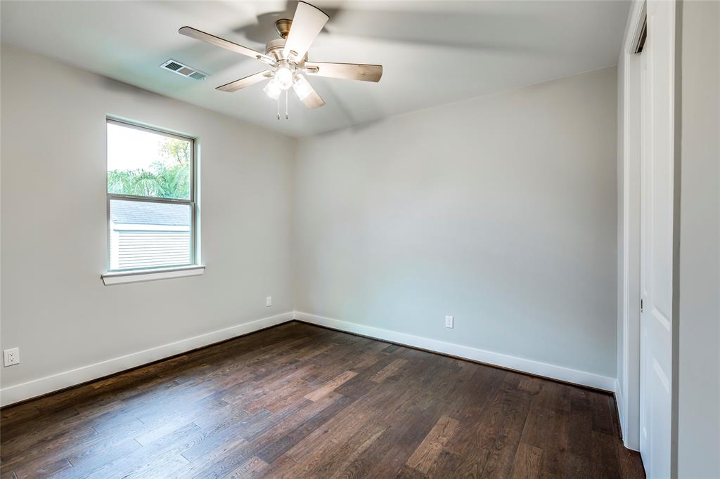 2710 2 BEAUCHAMP Street, Houston, Texas 77009, 3 Bedrooms Bedrooms, 11 Rooms Rooms,2 BathroomsBathrooms,Single-family,For Sale,BEAUCHAMP,86531345