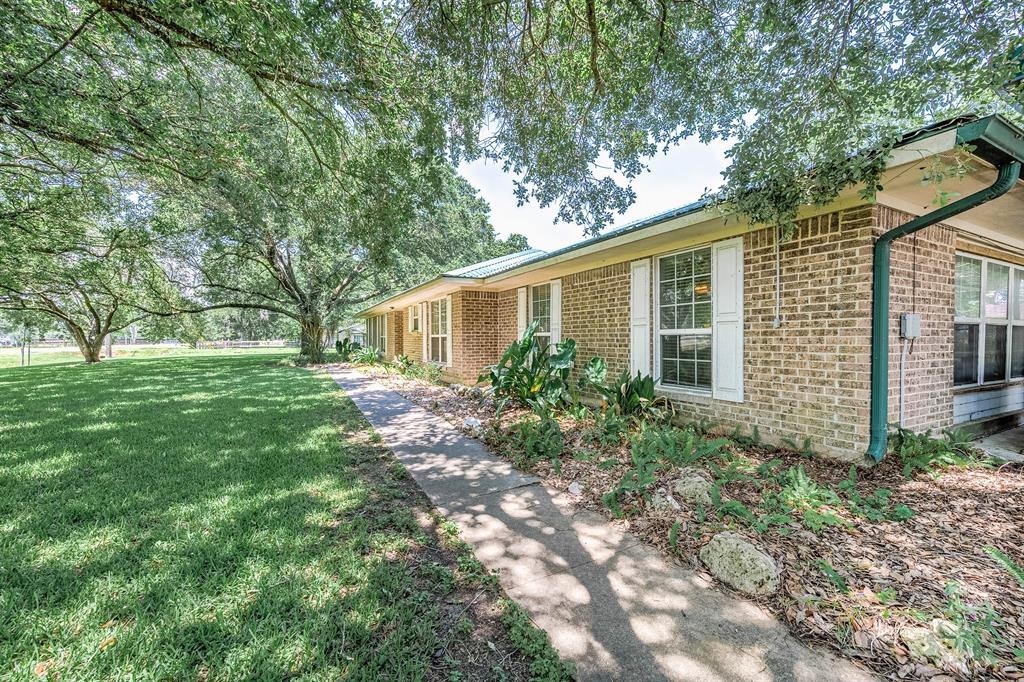 1940 1 County Road 99, Alvin, Texas 77511, 3 Bedrooms Bedrooms, 8 Rooms Rooms,2 BathroomsBathrooms,Single-family,For Sale,County Road 99,7050299