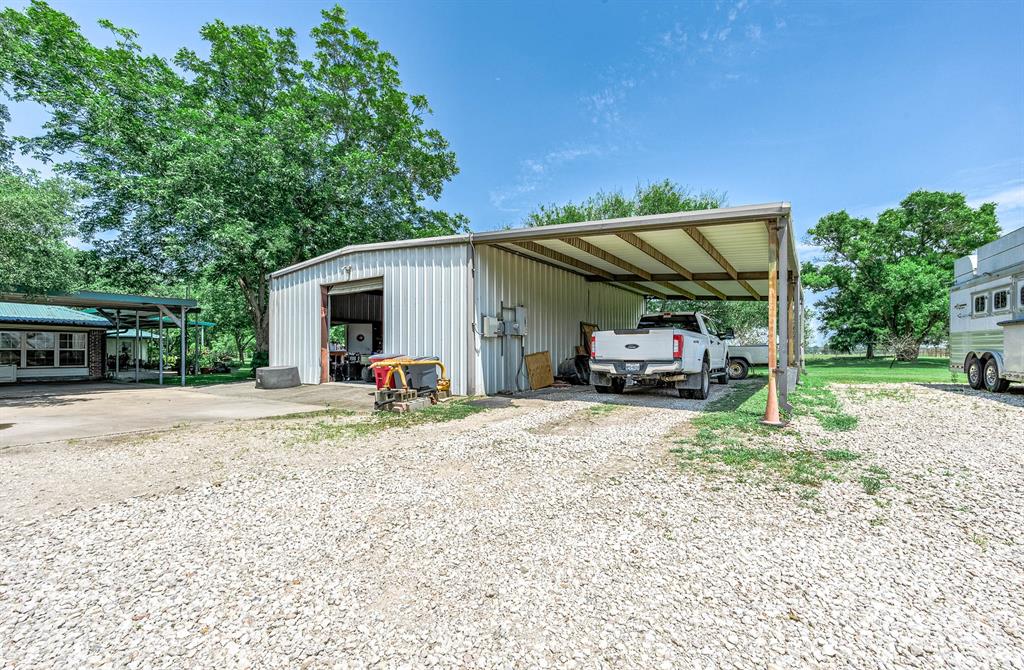 1940 1 County Road 99, Alvin, Texas 77511, 3 Bedrooms Bedrooms, 8 Rooms Rooms,2 BathroomsBathrooms,Single-family,For Sale,County Road 99,7050299