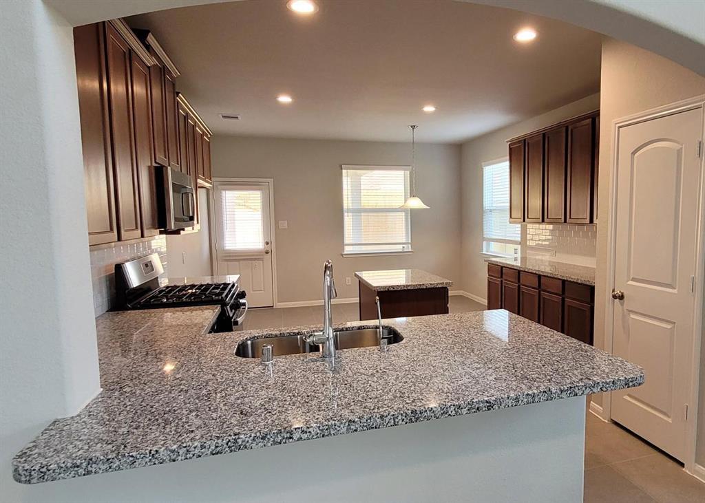 5914 2 Prince Place Drive, Rosenberg, Texas 77471, 4 Bedrooms Bedrooms, 11 Rooms Rooms,2 BathroomsBathrooms,Single-family,For Sale,Prince Place,84438930