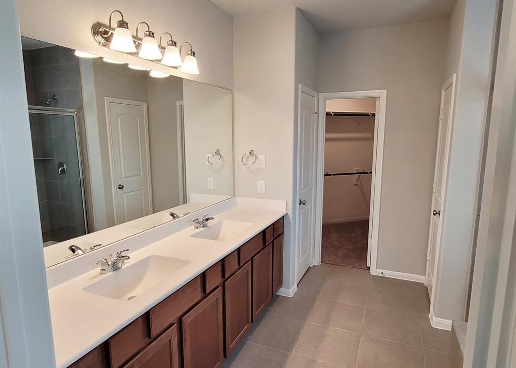 5914 2 Prince Place Drive, Rosenberg, Texas 77471, 4 Bedrooms Bedrooms, 11 Rooms Rooms,2 BathroomsBathrooms,Single-family,For Sale,Prince Place,84438930