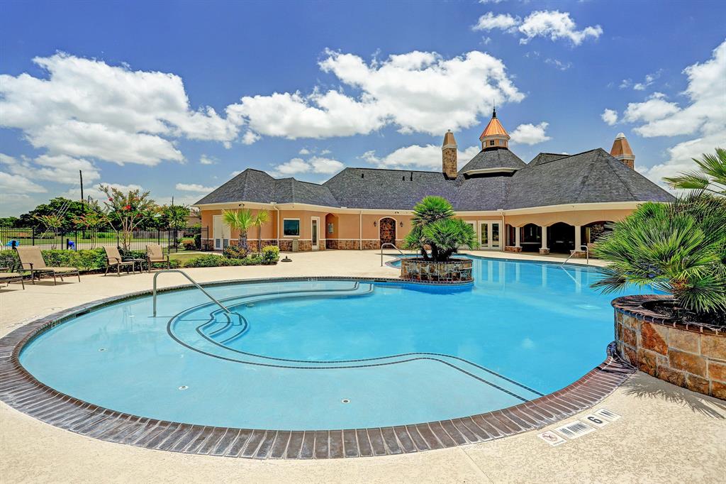 5914 2 Prince Place Drive, Rosenberg, Texas 77471, 4 Bedrooms Bedrooms, 11 Rooms Rooms,2 BathroomsBathrooms,Single-family,For Sale,Prince Place,84438930