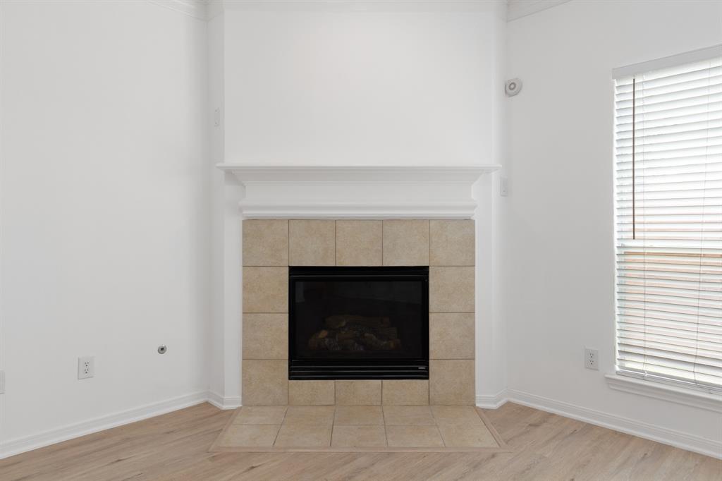 6222 2 Skyline Drive, Houston, Texas 77057, 3 Bedrooms Bedrooms, 7 Rooms Rooms,2 BathroomsBathrooms,Townhouse/condo,For Sale,Skyline,63813781