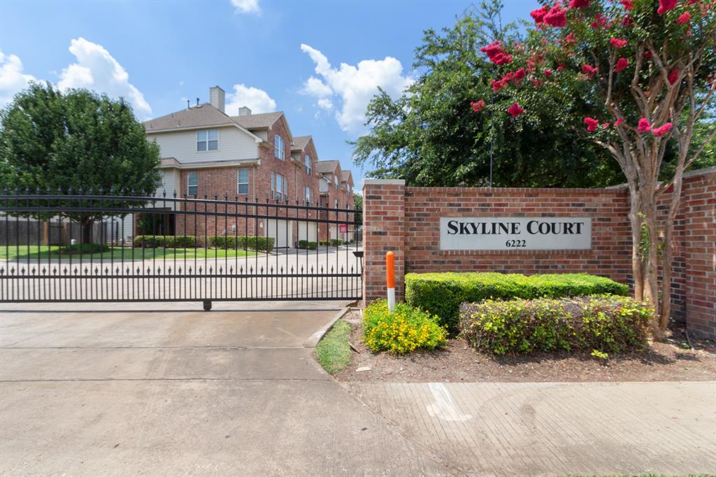 6222 2 Skyline Drive, Houston, Texas 77057, 3 Bedrooms Bedrooms, 7 Rooms Rooms,2 BathroomsBathrooms,Townhouse/condo,For Sale,Skyline,63813781
