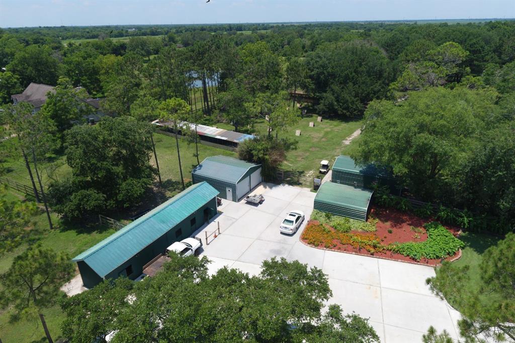 2980 2 County Road 180, Alvin, Texas 77511, 5 Bedrooms Bedrooms, 14 Rooms Rooms,3 BathroomsBathrooms,Single-family,For Sale,County Road 180,95128698