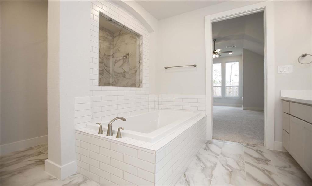 130 1.5 Sugar Pine Court, Montgomery, Texas 77316, 4 Bedrooms Bedrooms, 6 Rooms Rooms,3 BathroomsBathrooms,Single-family,For Sale,Sugar Pine,55929276