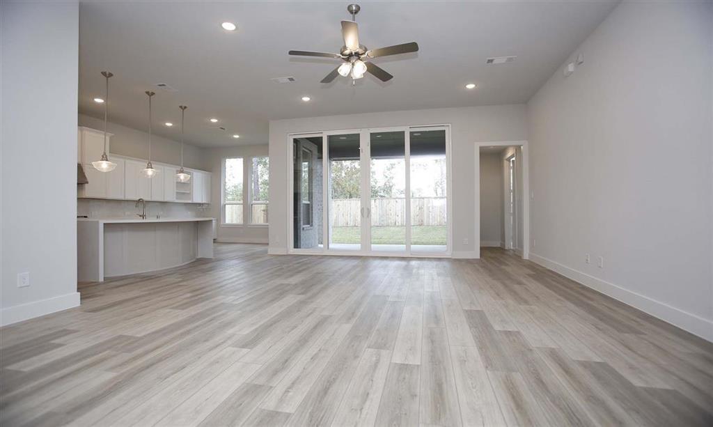 130 1.5 Sugar Pine Court, Montgomery, Texas 77316, 4 Bedrooms Bedrooms, 6 Rooms Rooms,3 BathroomsBathrooms,Single-family,For Sale,Sugar Pine,55929276