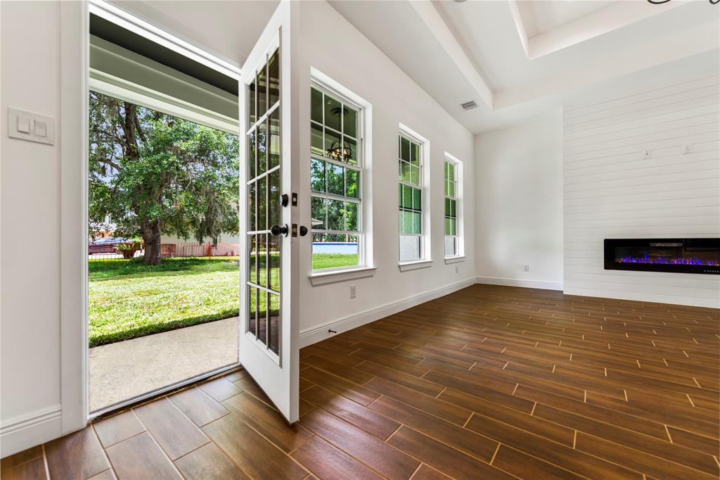 423 1 Amherst Drive, West Columbia, Texas 77486, 4 Bedrooms Bedrooms, 11 Rooms Rooms,2 BathroomsBathrooms,Single-family,For Sale,Amherst,80230540