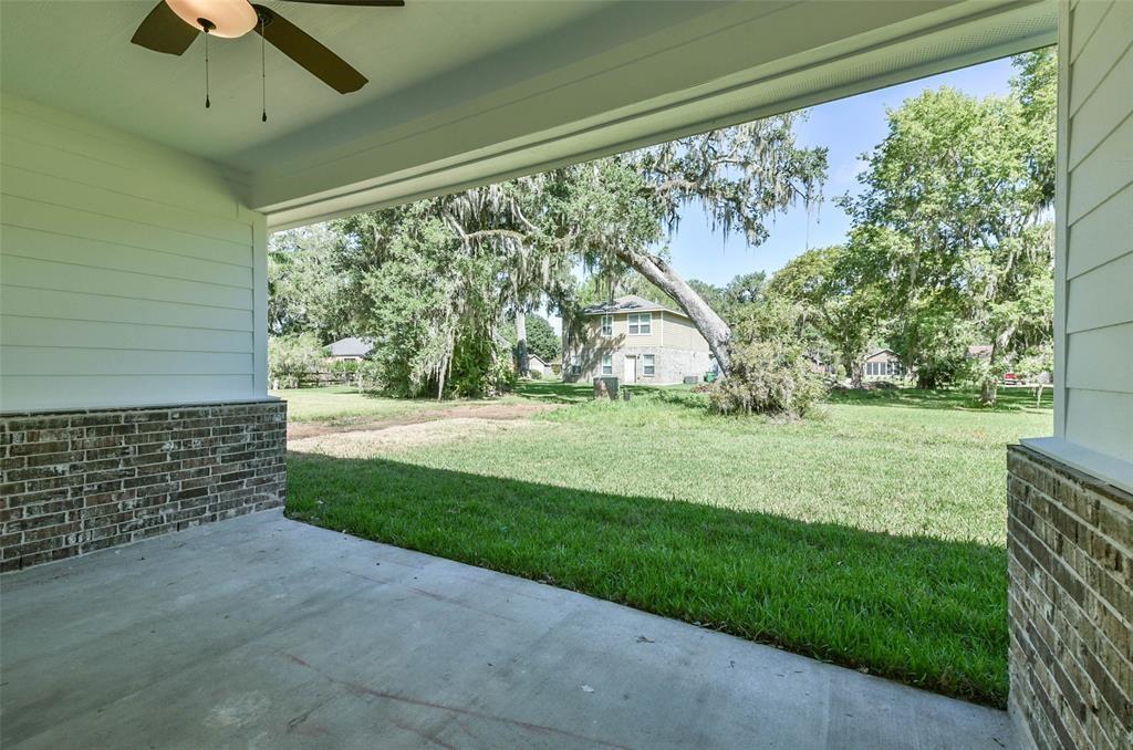 423 1 Amherst Drive, West Columbia, Texas 77486, 4 Bedrooms Bedrooms, 11 Rooms Rooms,2 BathroomsBathrooms,Single-family,For Sale,Amherst,80230540